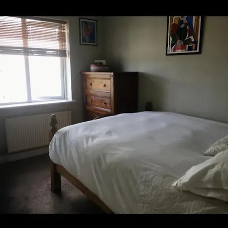 Holiday House In Quiet Housing Estate Near Kilkenny Carlow