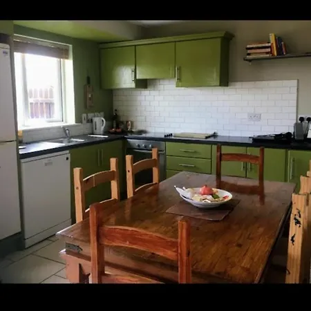 Holiday House In Quiet Housing Estate Near Kilkenny Κάρλοου